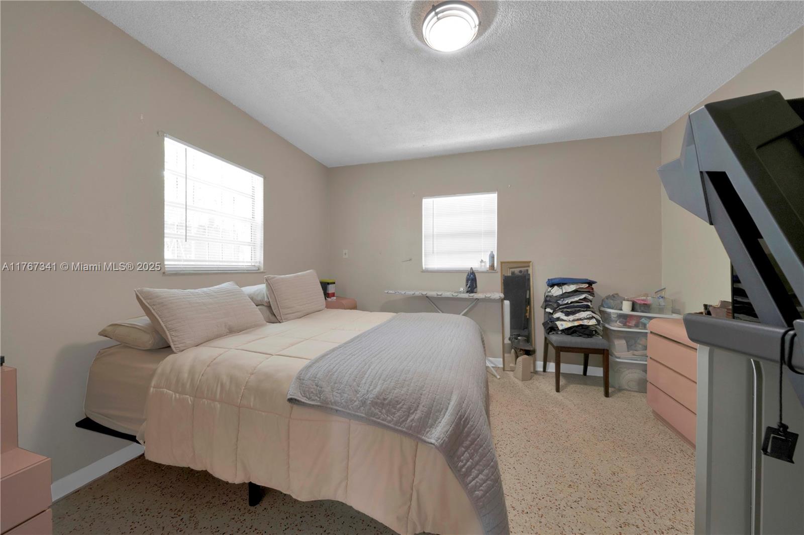 Listing Photo 14