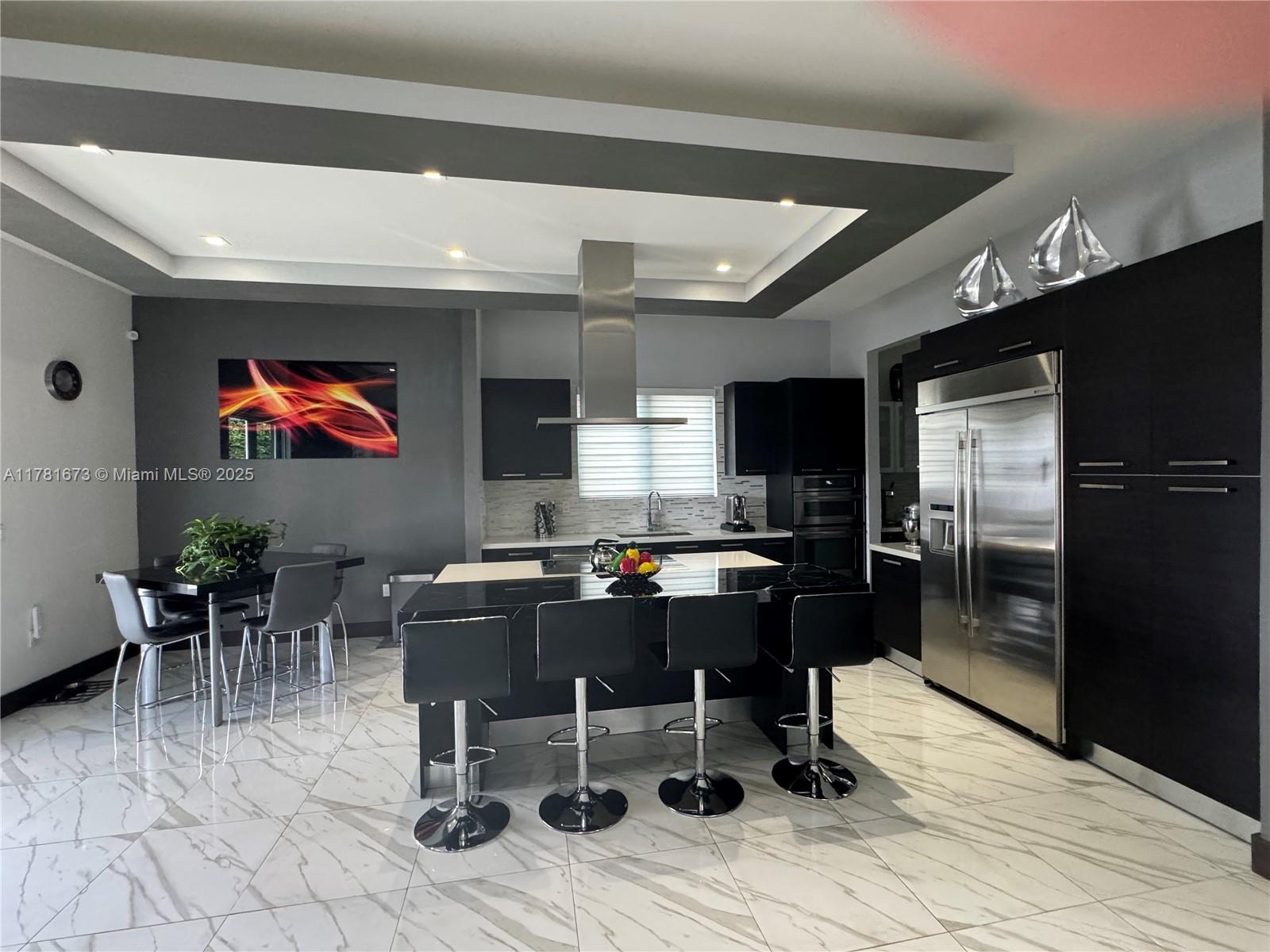 8272 NW 33rd Ter, Doral, Florida image 10