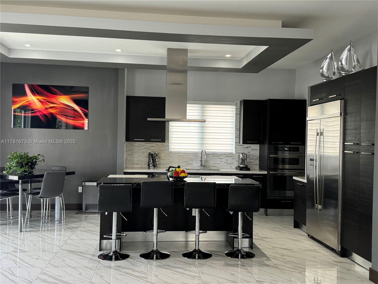 8272 NW 33rd Ter, Doral, Florida image 11