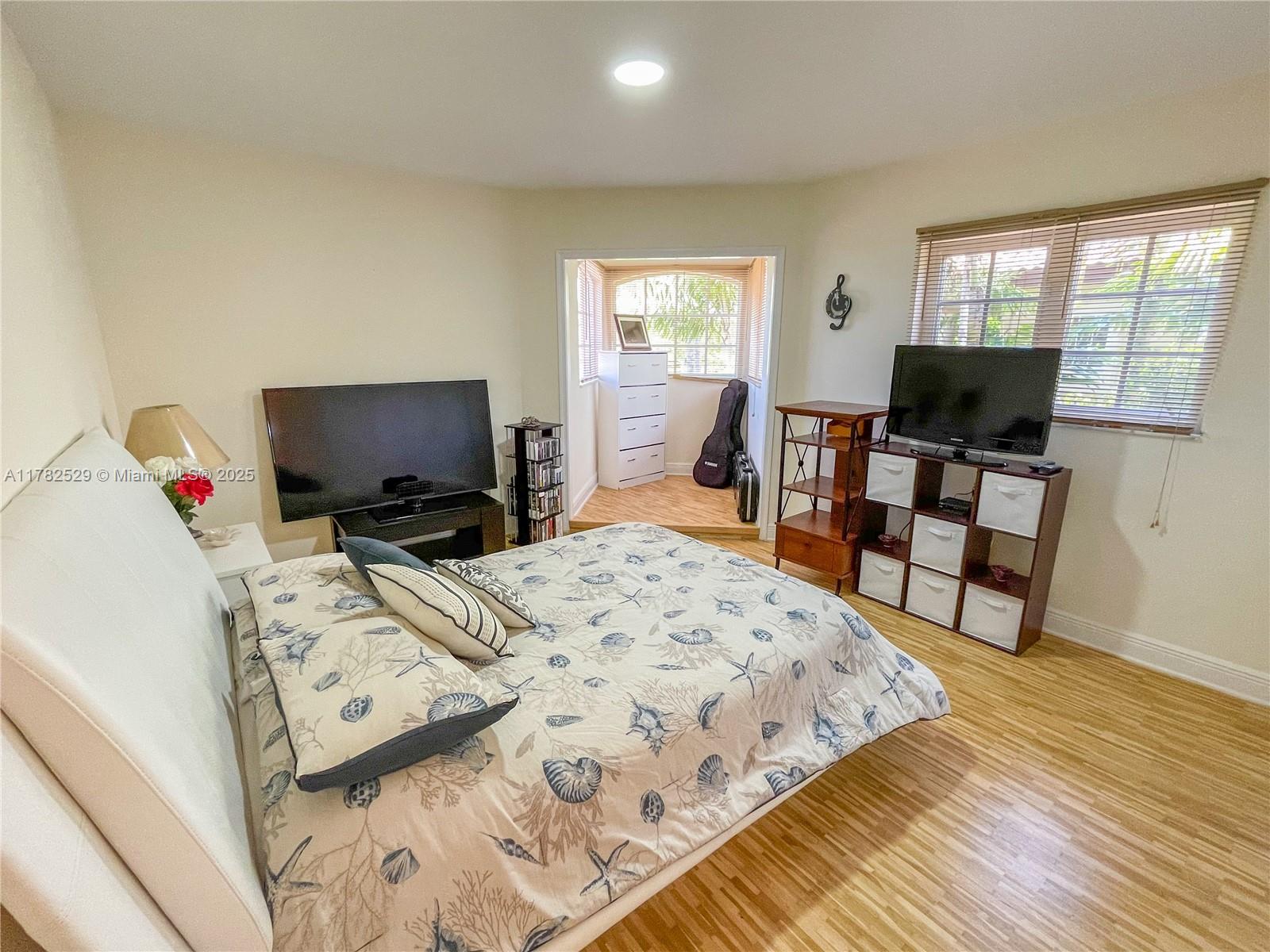 Listing Photo 24