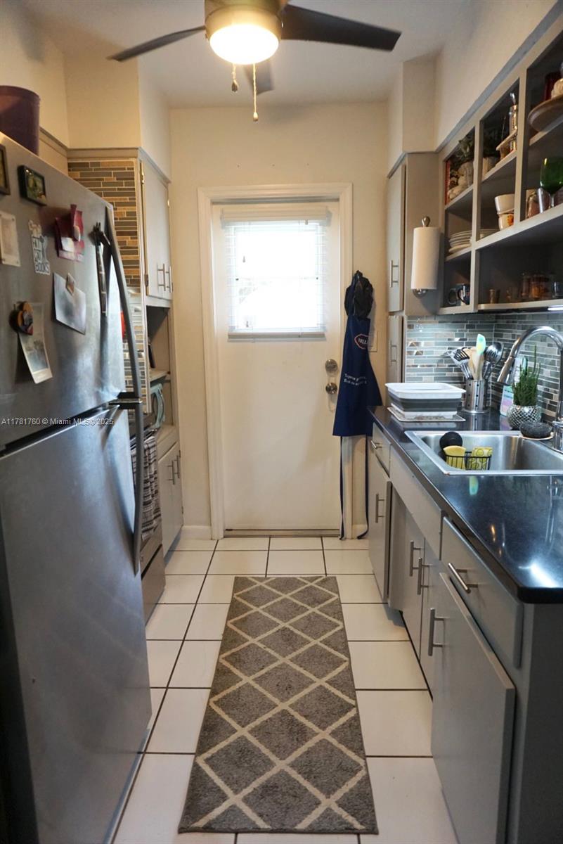 6565 Santona St #B5, Coral Gables, Florida image 10