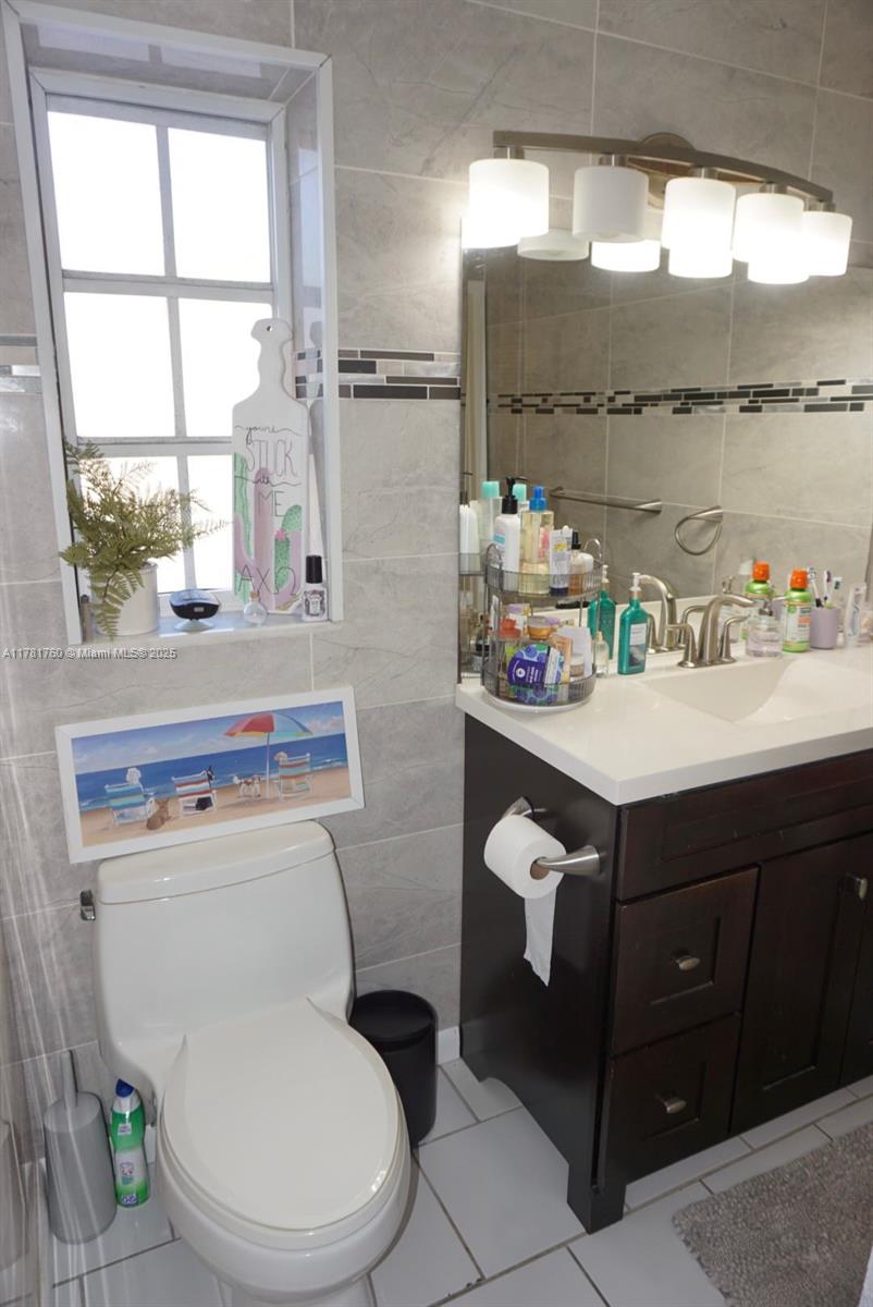 6565 Santona St #B5, Coral Gables, Florida image 14