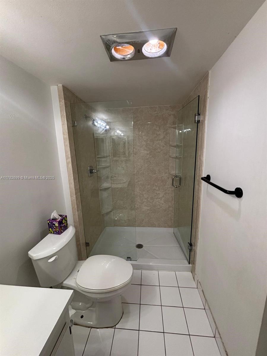Listing Photo 11