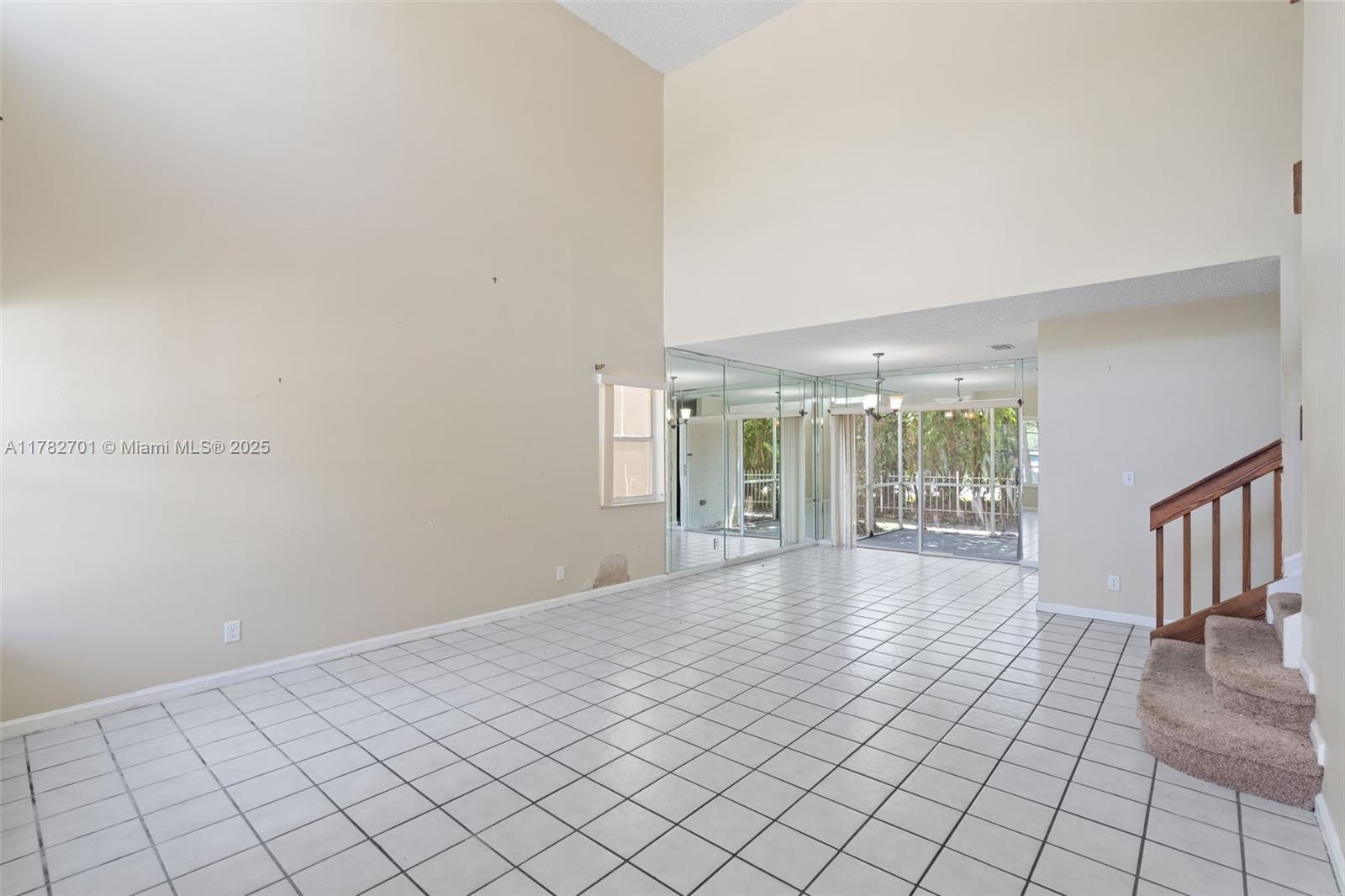 9454 NW 8th Cir, Plantation, Florida image 4