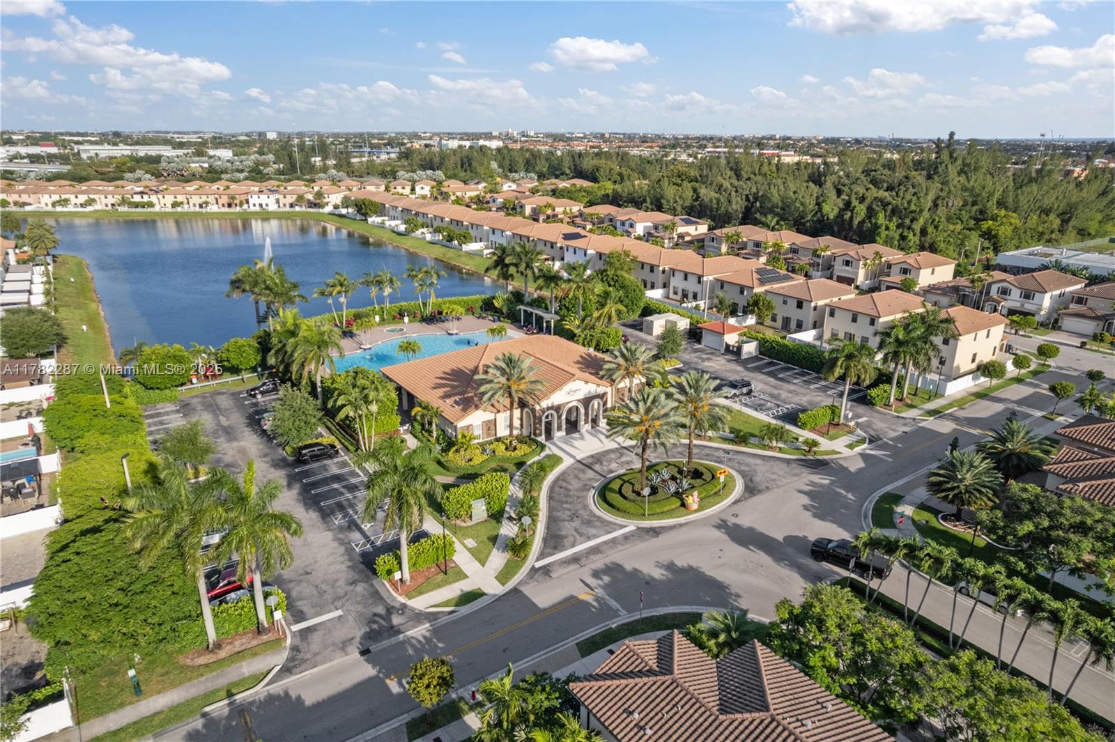 3516 W 88th Ter, Hialeah, Florida image 47