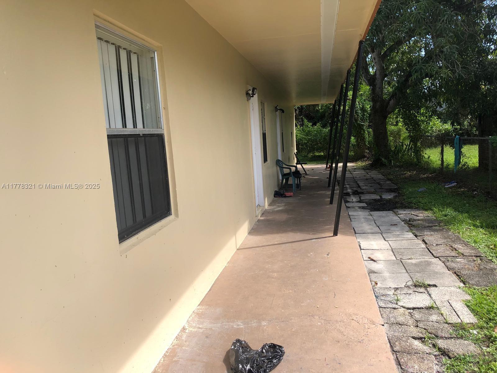414 NW 15th Way, Fort Lauderdale, Florida image 4