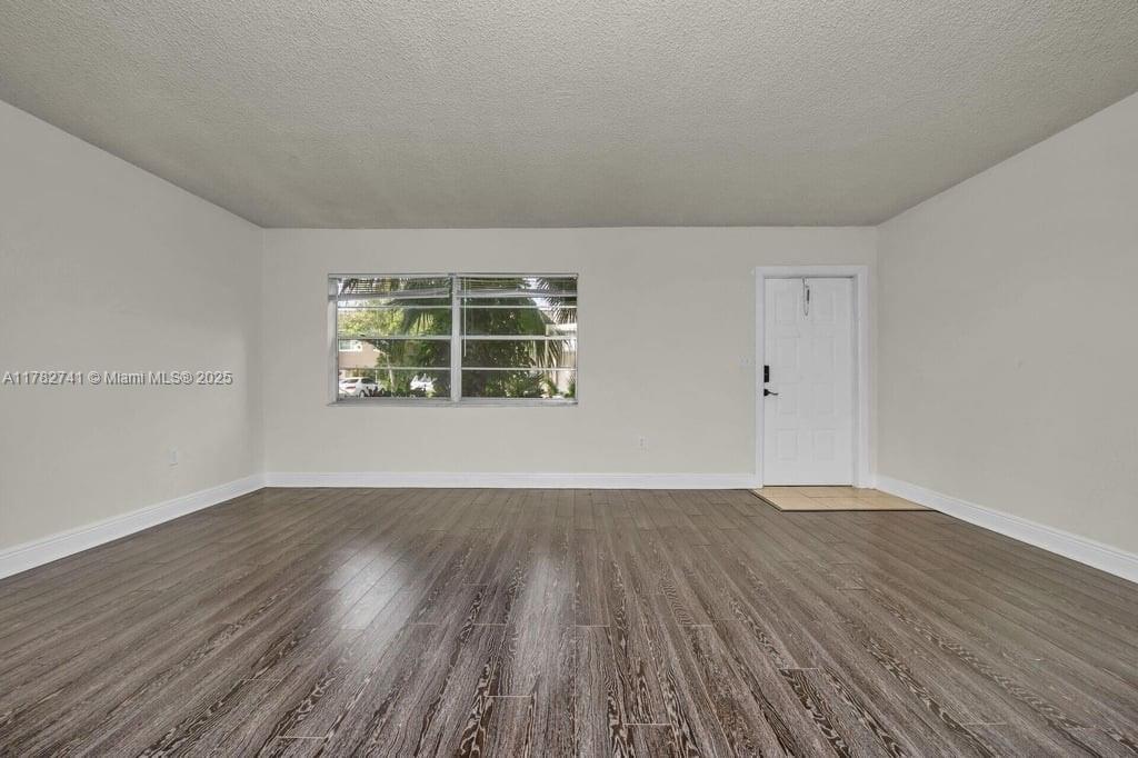 9050 NW 28th St #114, Coral Springs, Florida image 2