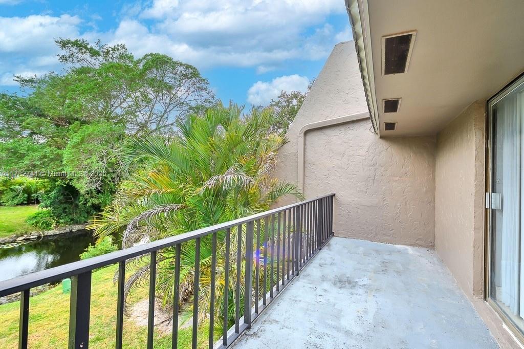 9050 NW 28th St #114, Coral Springs, Florida image 22