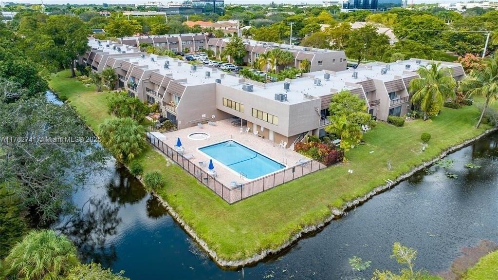 9050 NW 28th St #114, Coral Springs, Florida image 30