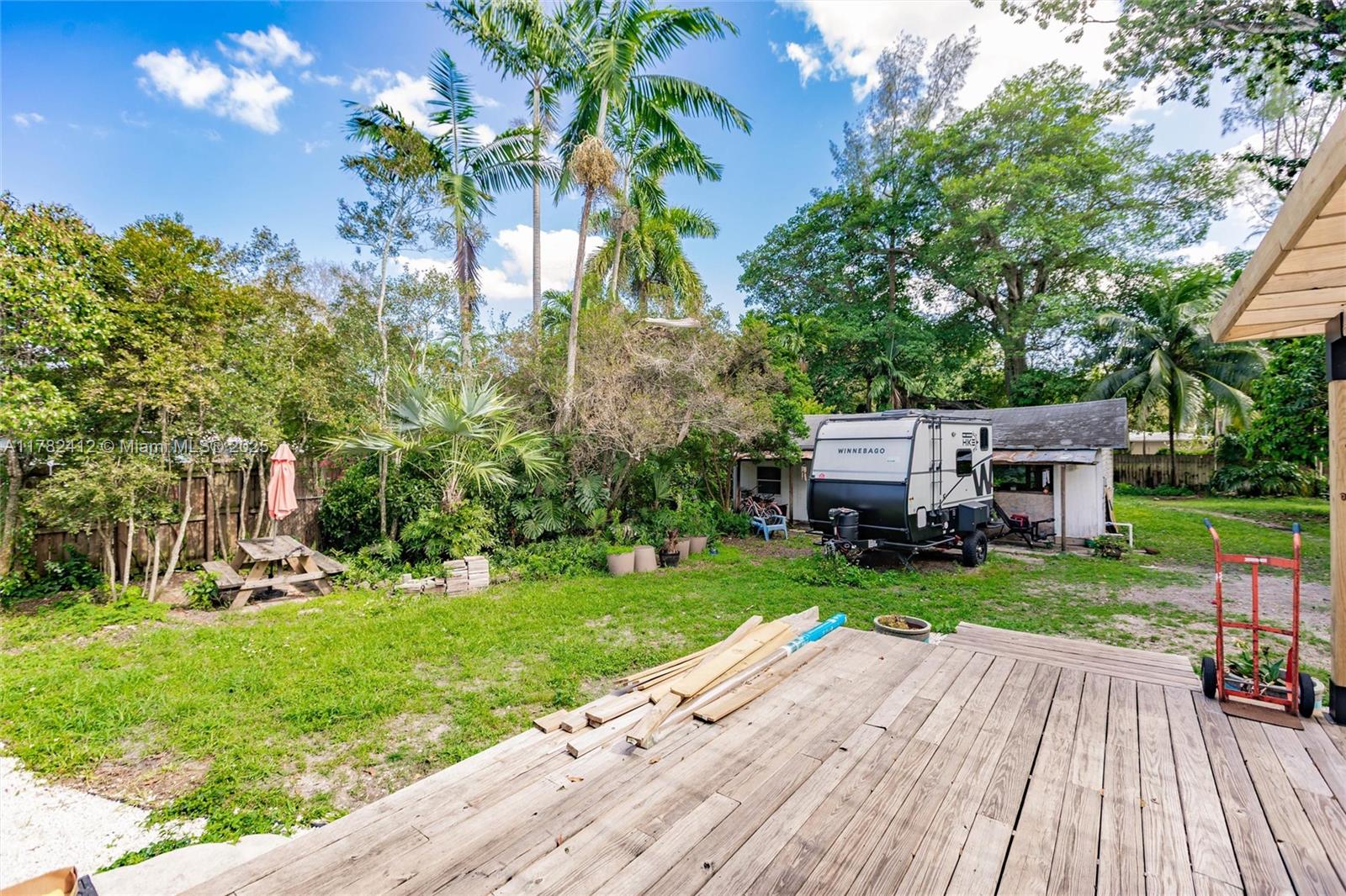 740 NE 121st St, Biscayne Park, Florida image 23