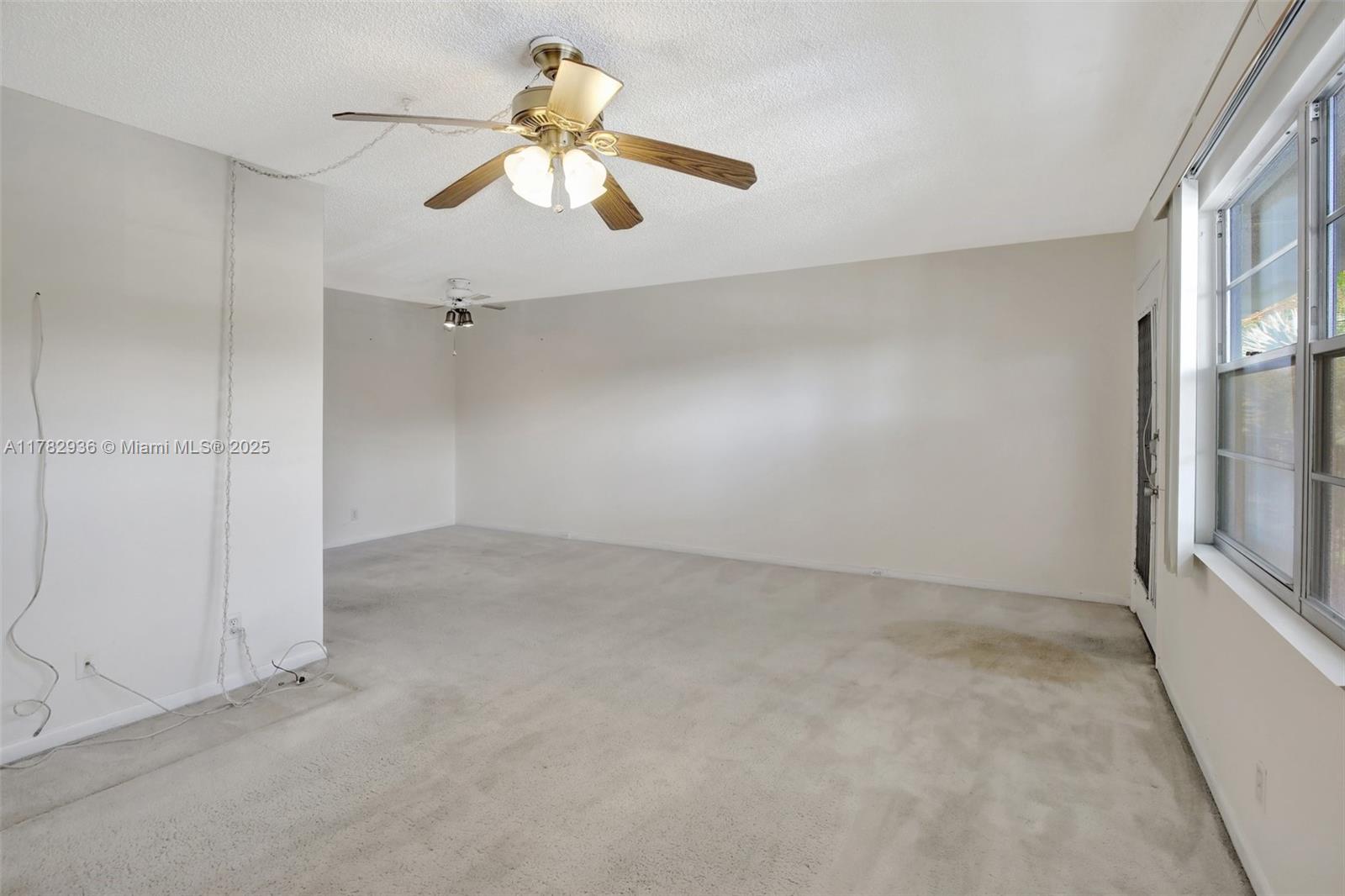 300 SW 134th Way #212E, Pembroke Pines, Florida image 11
