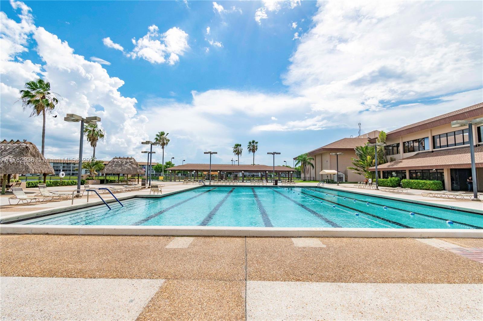 300 SW 134th Way #212E, Pembroke Pines, Florida image 28