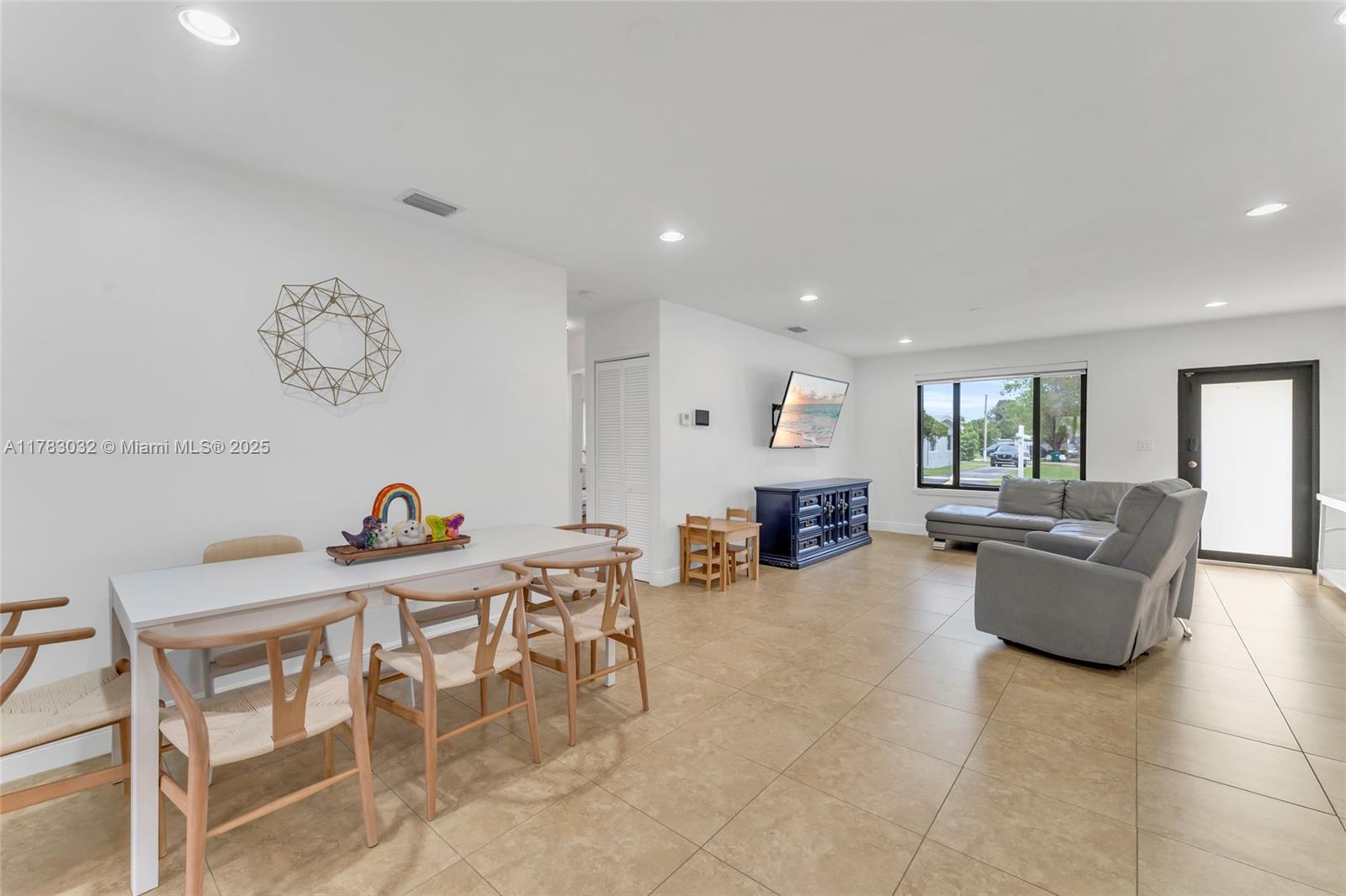 9365 Nassau Dr, Cutler Bay, Florida image 11
