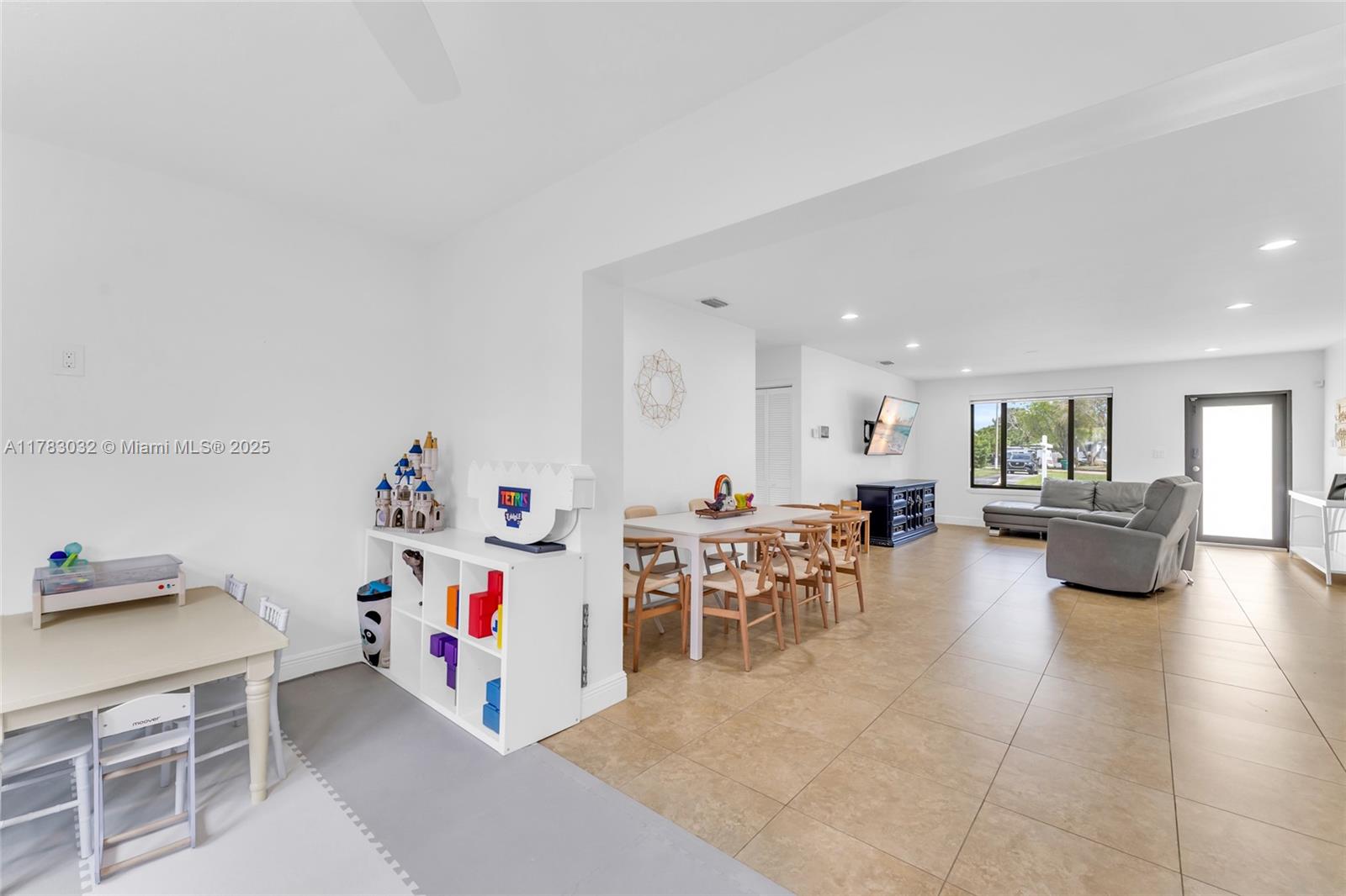9365 Nassau Dr, Cutler Bay, Florida image 9