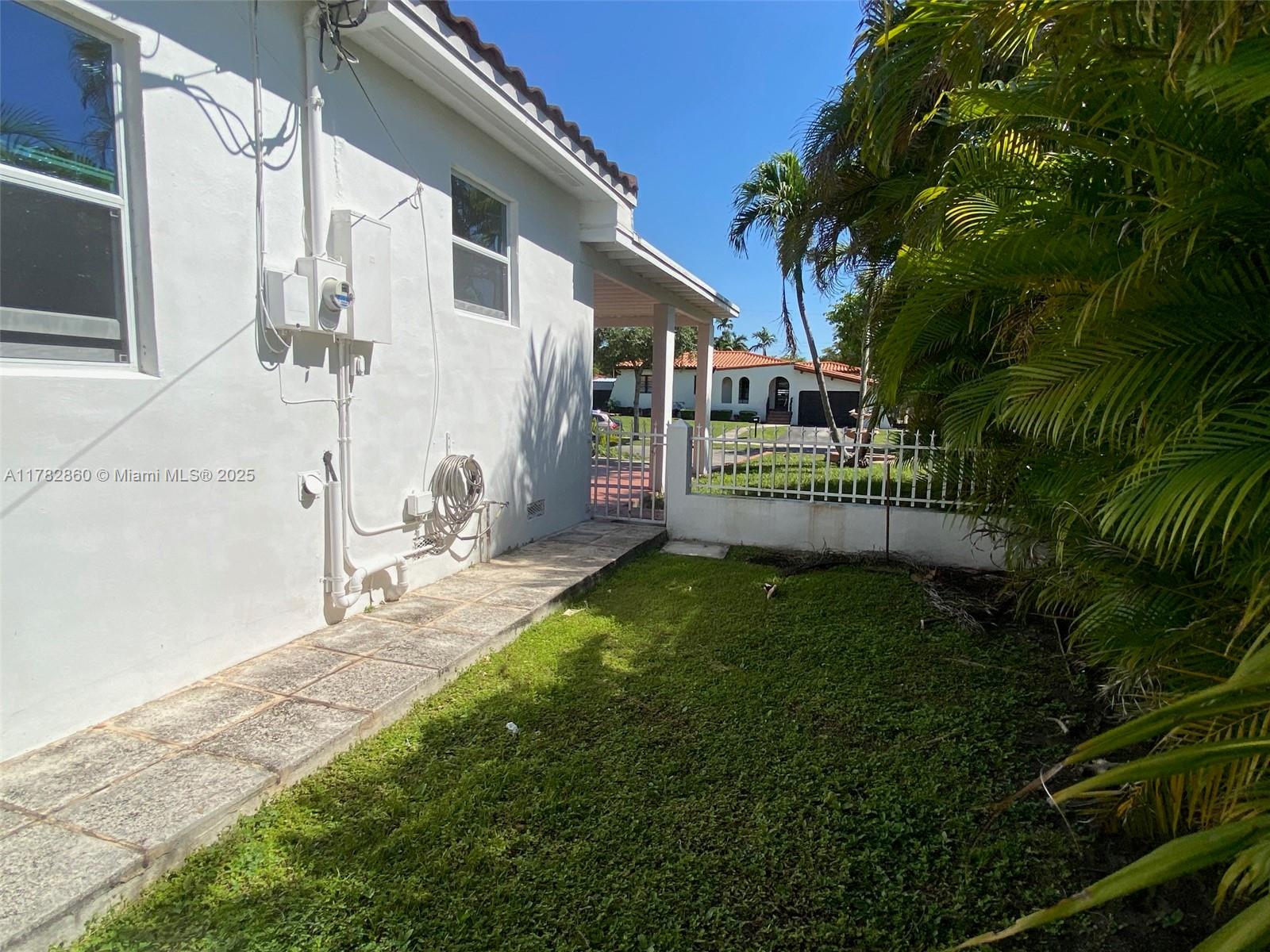 6331 SW 17th St, West Miami, Florida image 7
