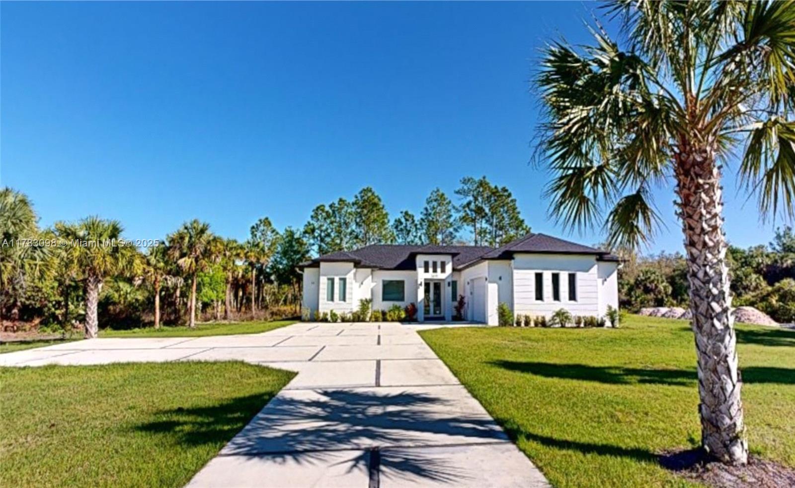 2631 30th Ave Se, Naples, Florida image 1