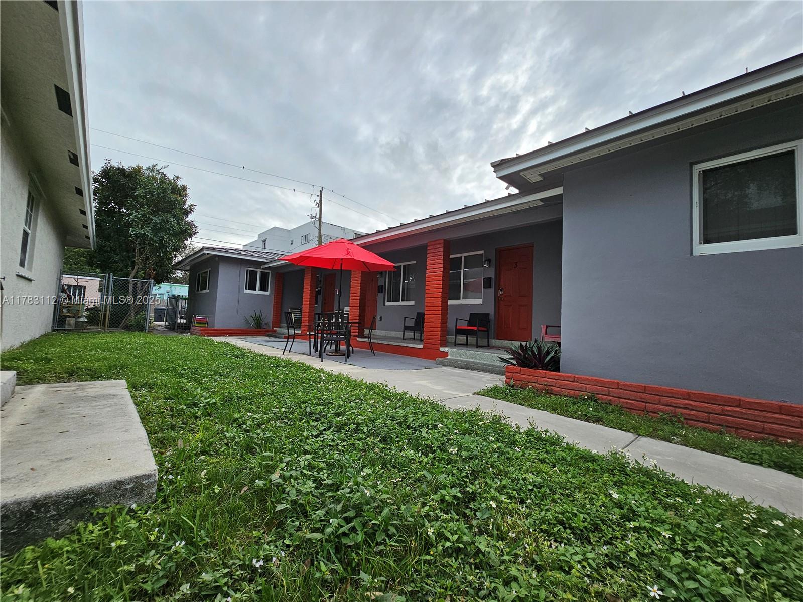 Listing Photo 9