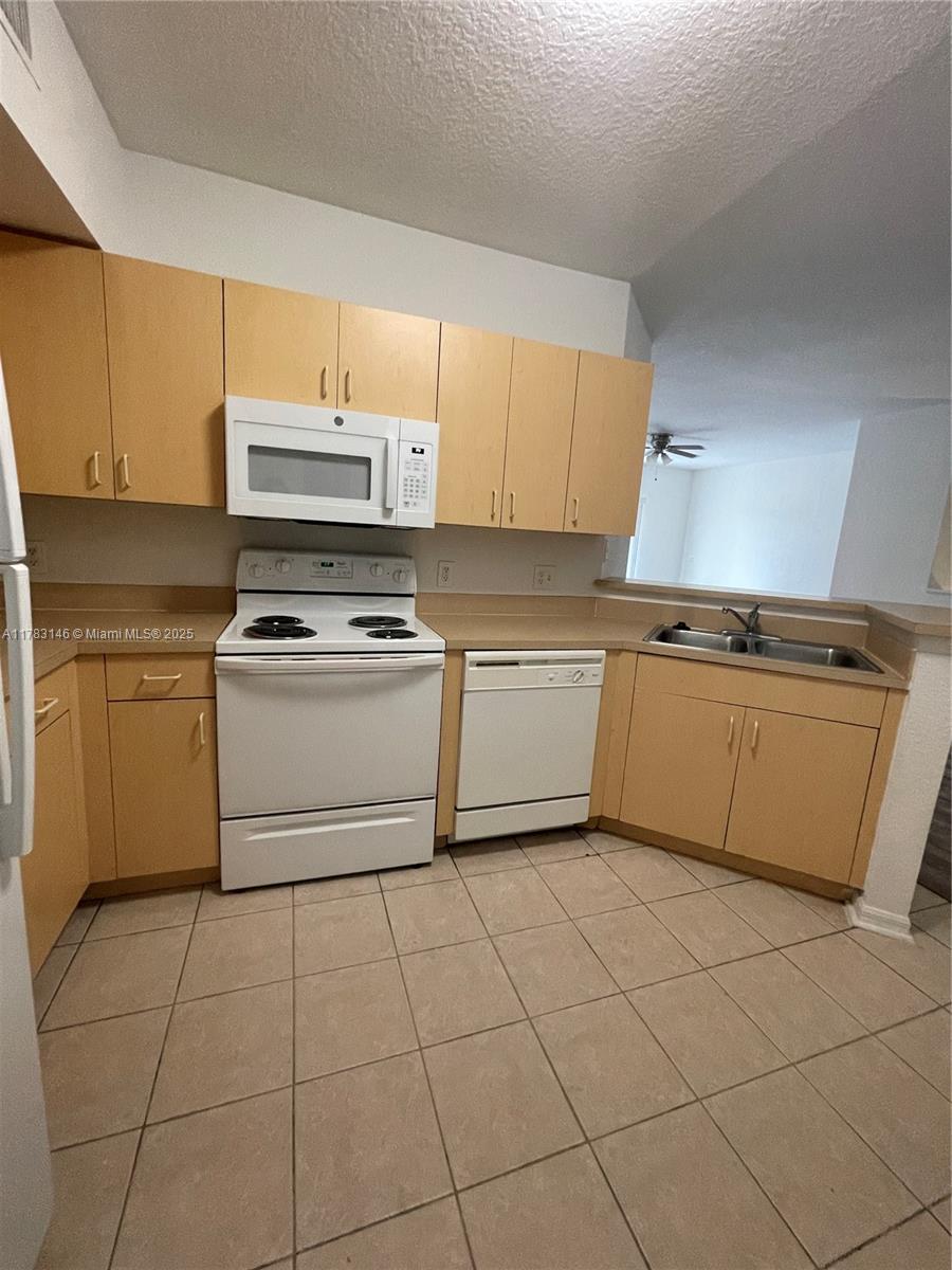 802 Belmont Ln #802, North Lauderdale, Florida image 12