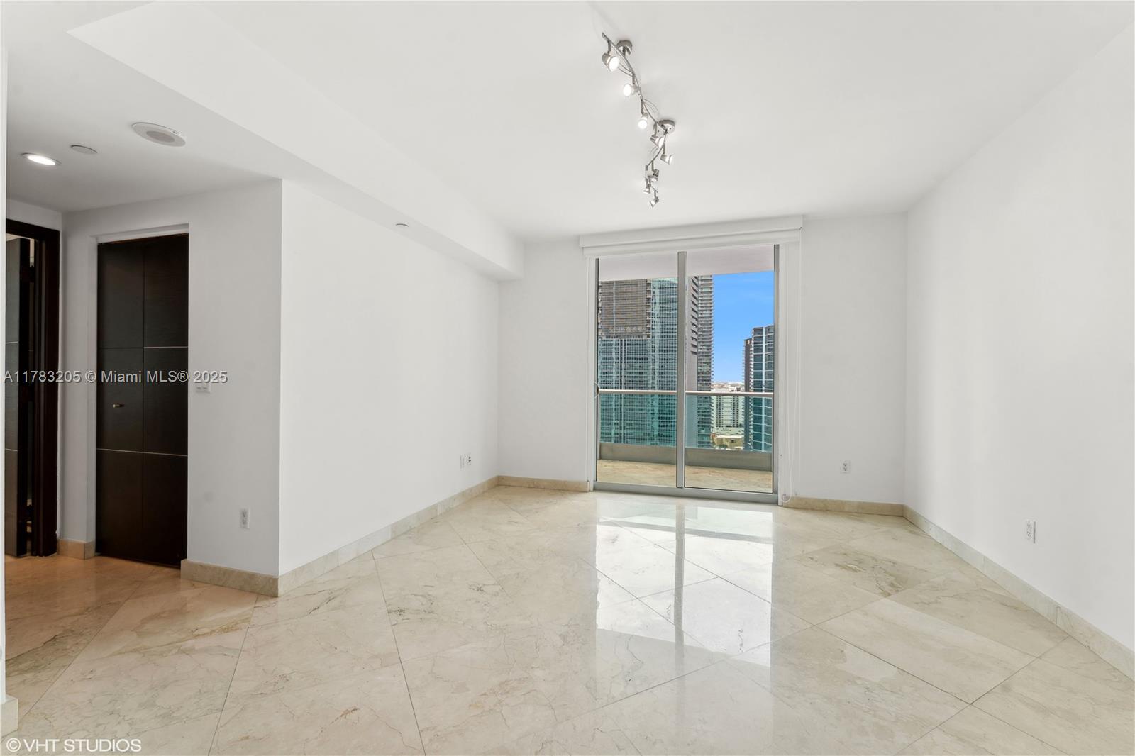 1331 Brickell Bay Dr #2802, Miami FL 33131