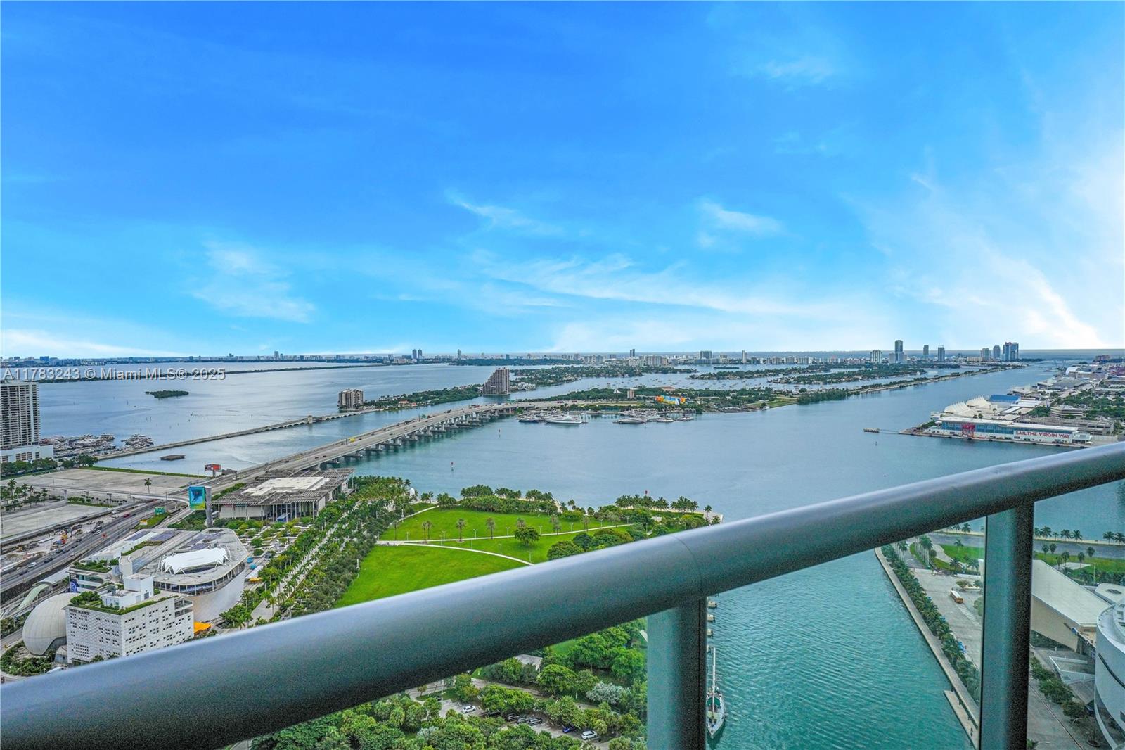 888 Biscayne Blvd #4212, Miami FL 33132