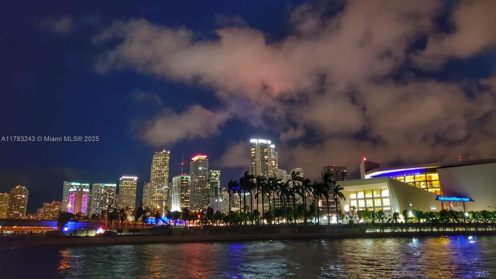 888 Biscayne Blvd #4212, Miami FL 33132