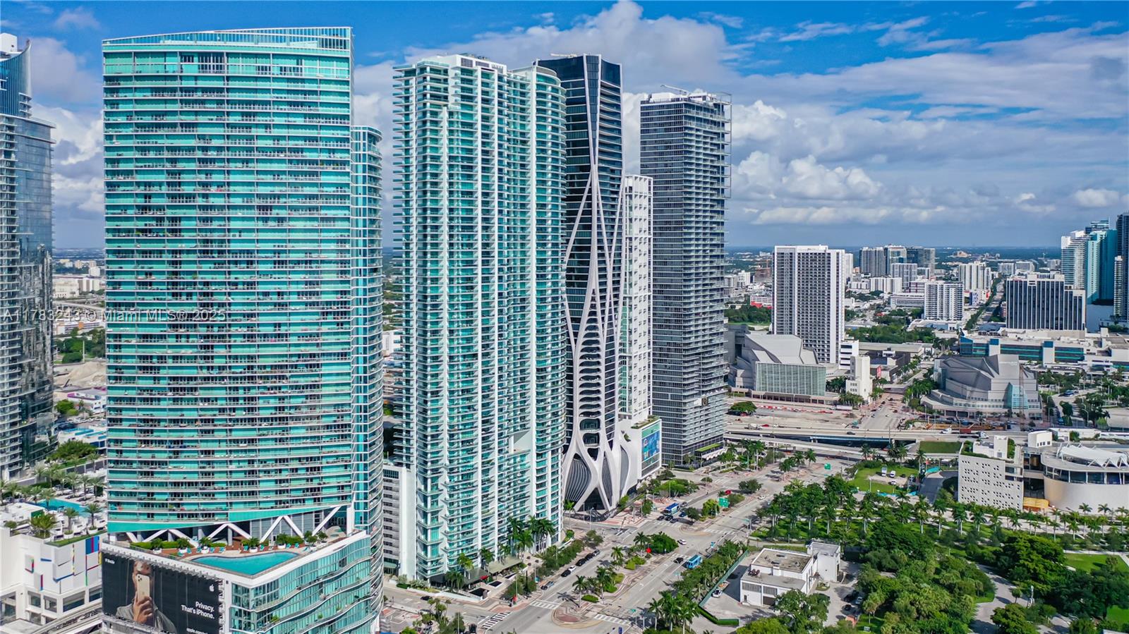 888 Biscayne Blvd #4212, Miami FL 33132