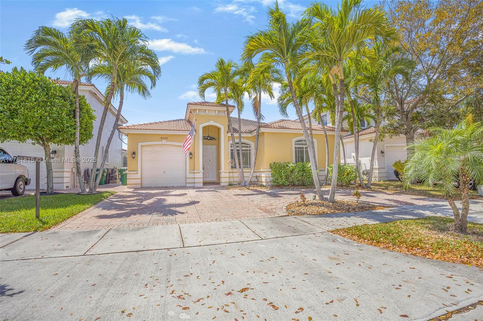8934 SW 206th St, Cutler Bay, Florida image 2