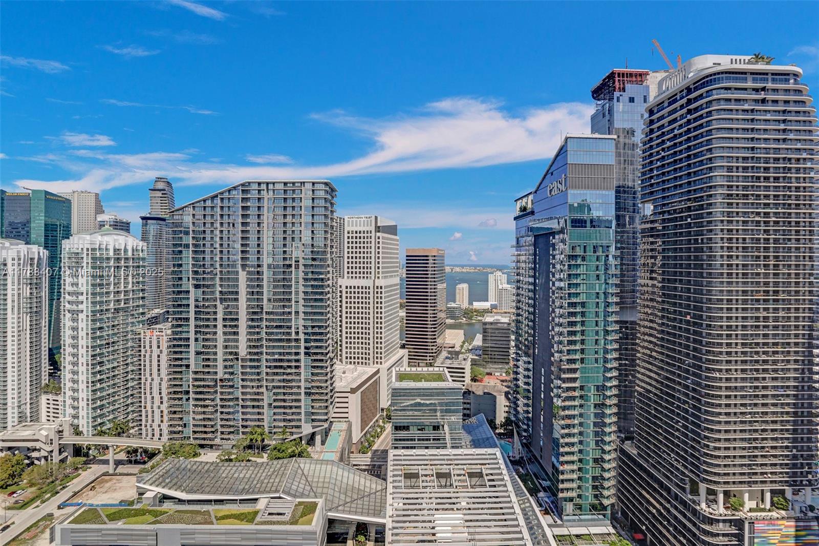 88 SW 7th St #3511, Miami FL 33130