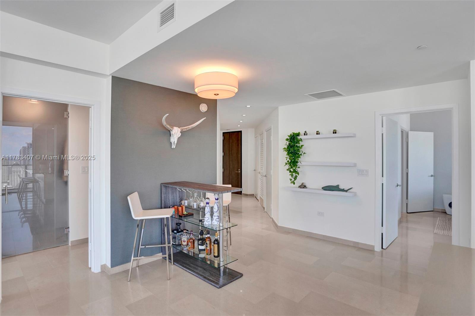 88 SW 7th St #3511, Miami FL 33130