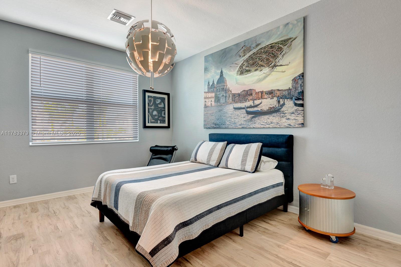 915 Tidewater Shores Loop