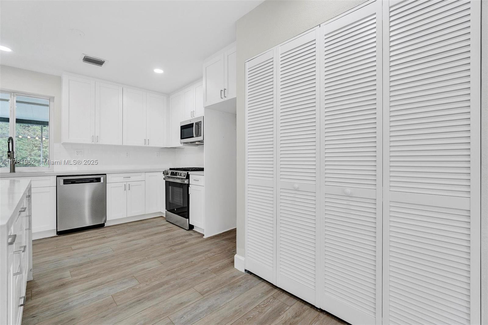 17000 SW 89th Ct, Palmetto Bay, Florida image 22
