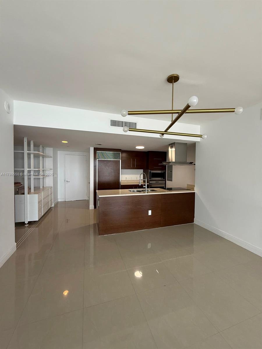 495 Brickell Ave #3105, Miami FL 33131