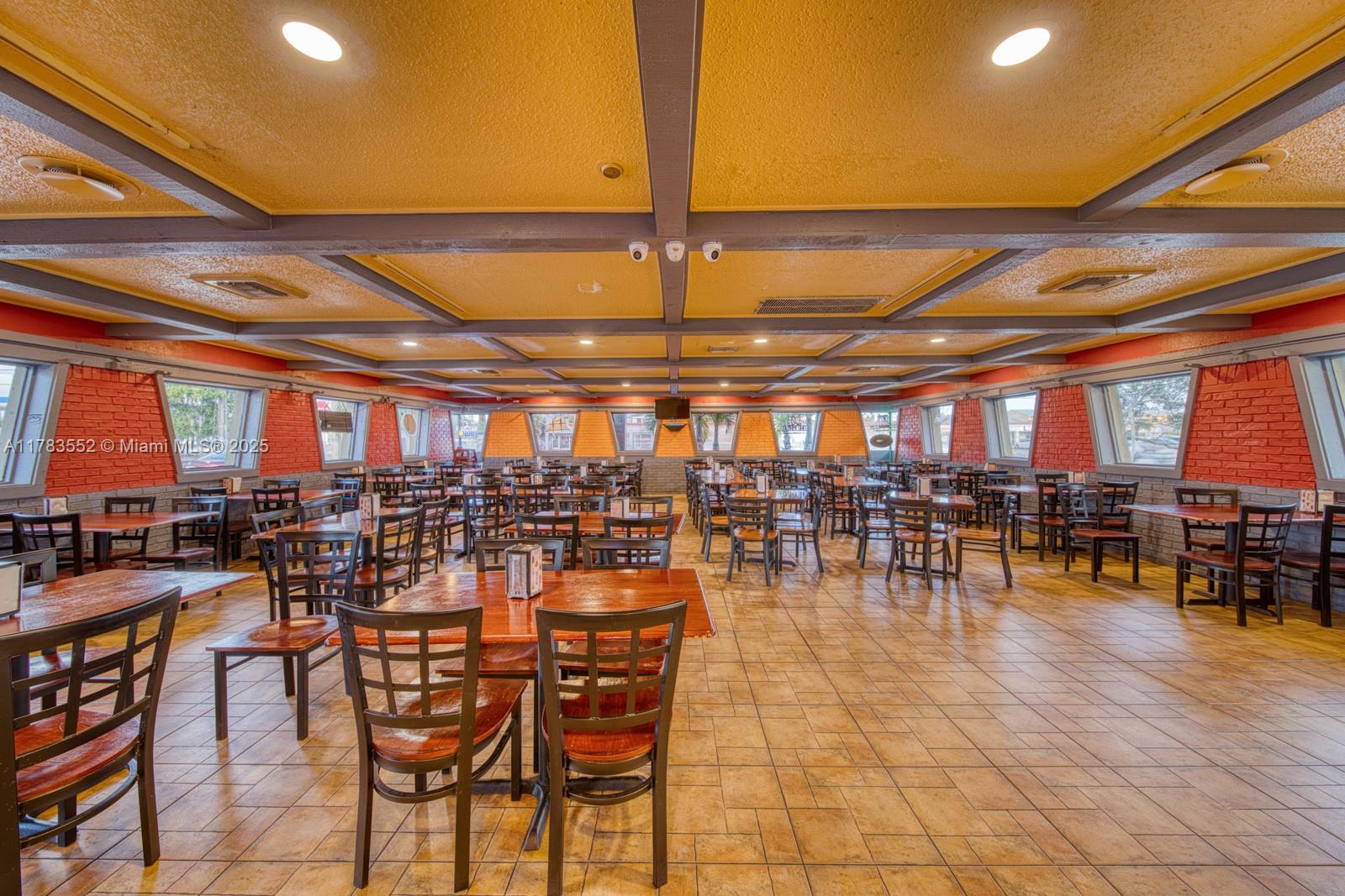Chicken Grill Restaurant Opportunity In Prime Hialeah Location