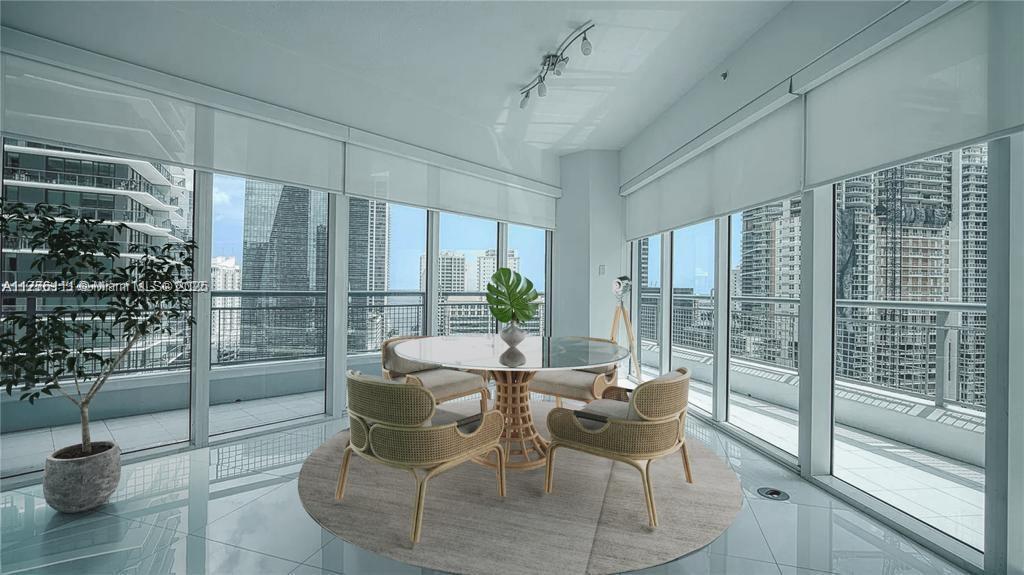60 SW 13th St #1600 For Sale A11776111, FL