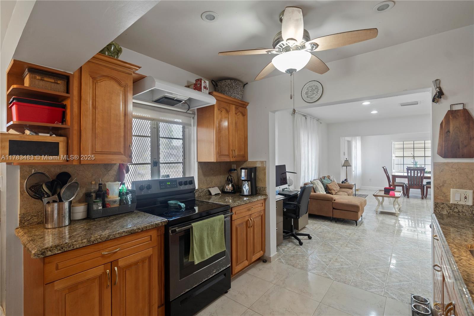 1260 NE 135th St, North Miami, Florida image 10
