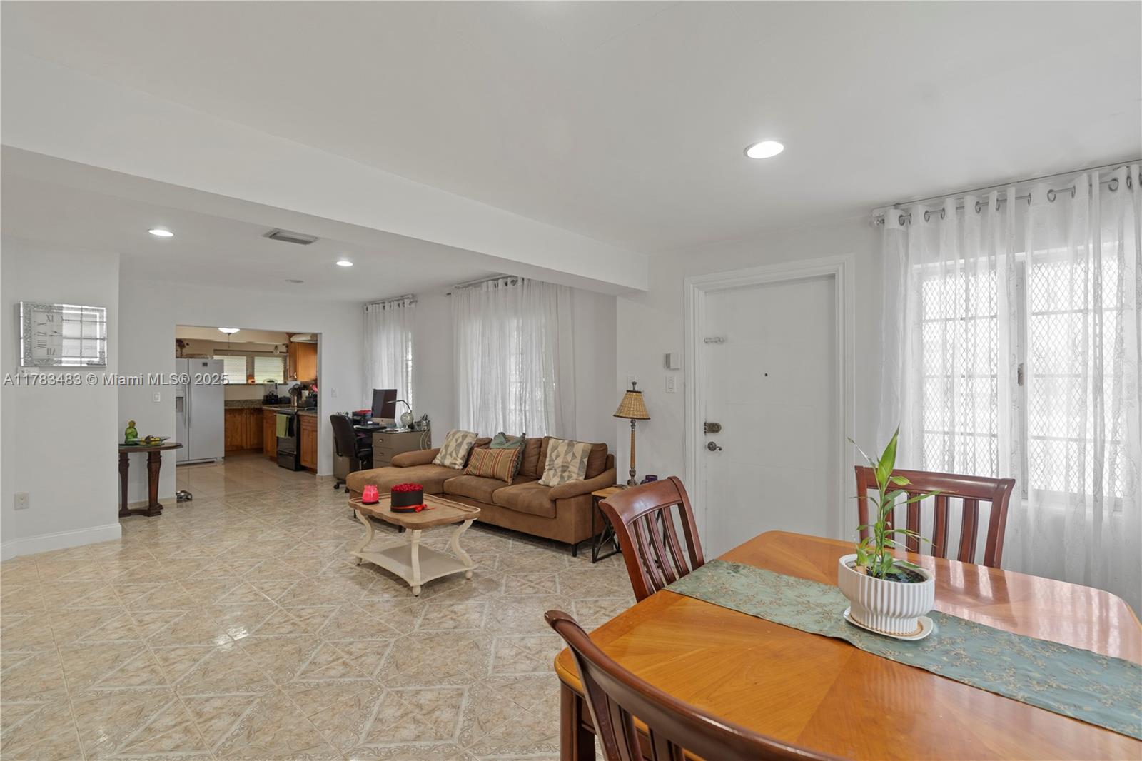 1260 NE 135th St, North Miami, Florida image 14