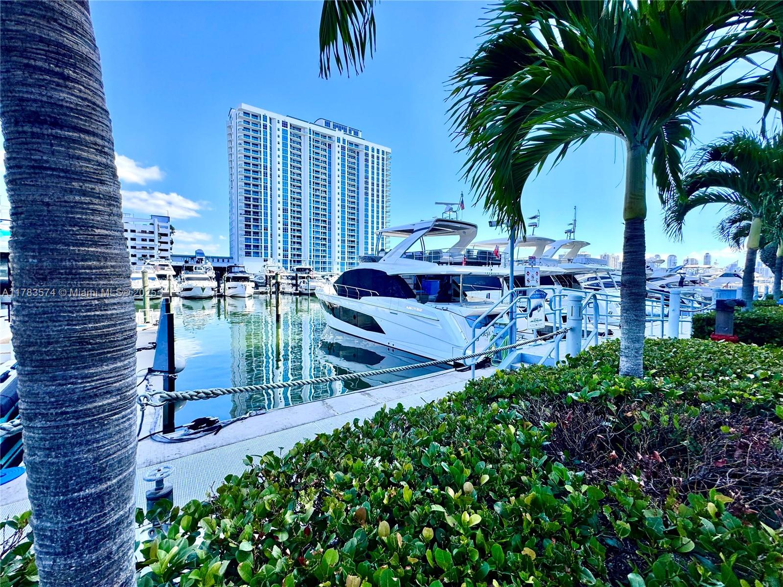 17211 Biscayne Blvd, Boat Slip 15, North Miami Beach, Florida 33160