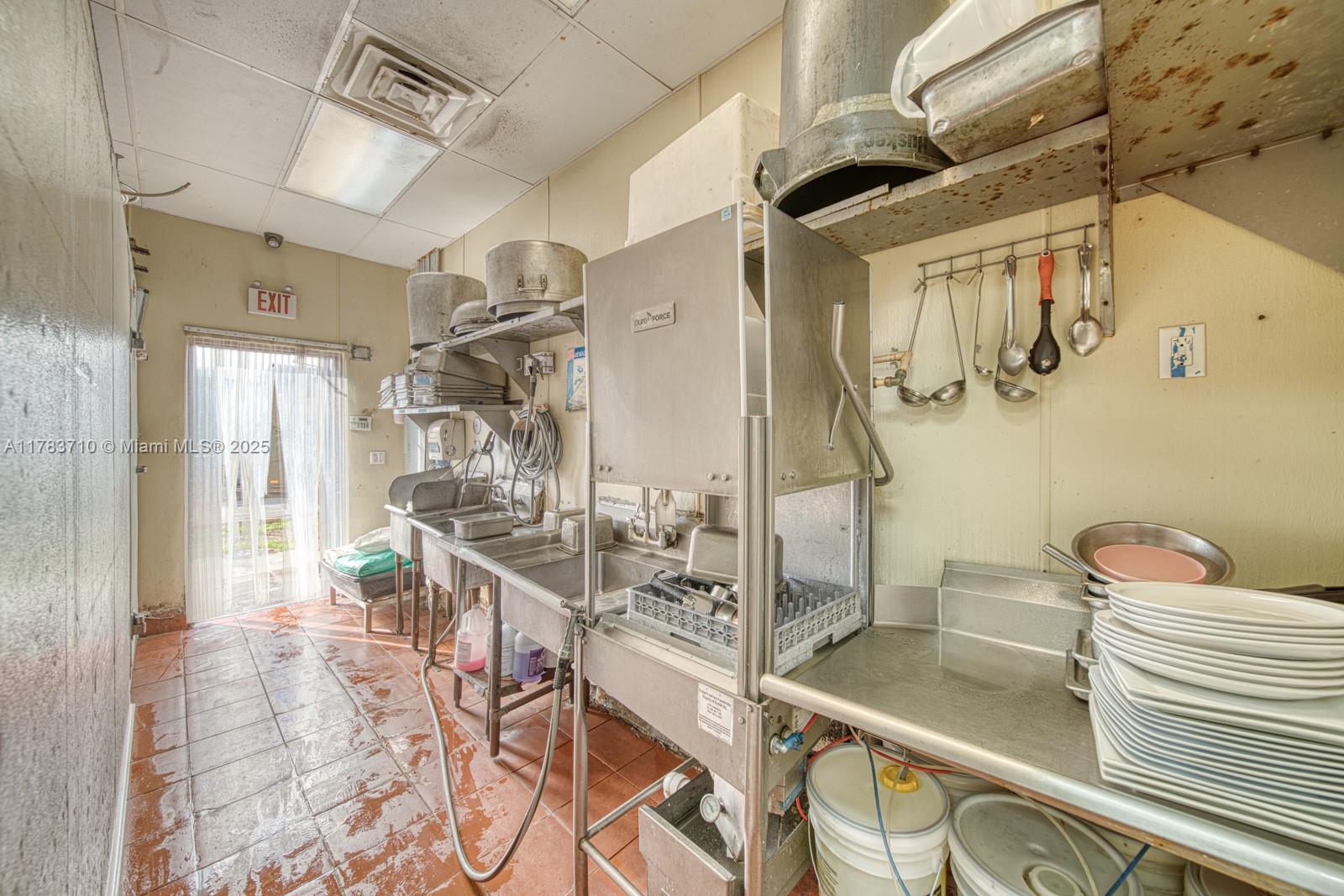 Established Chicken Grill Restaurant In Prime Hialeah Gardens Location