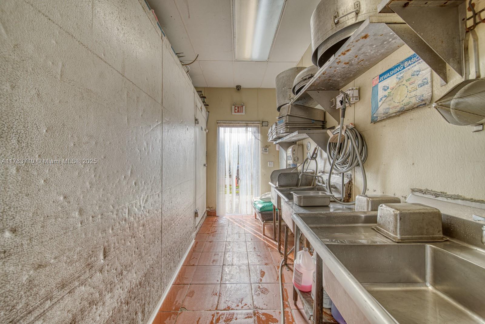 Established Chicken Grill Restaurant In Prime Hialeah Gardens Location