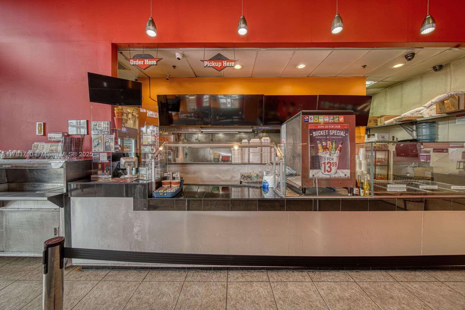 Established Chicken Grill Restaurant In Prime Hialeah Gardens Location