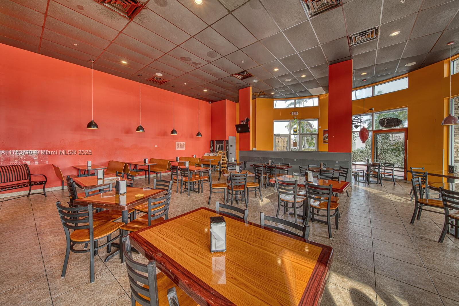 Established Chicken Grill Restaurant In Prime Hialeah Gardens Location