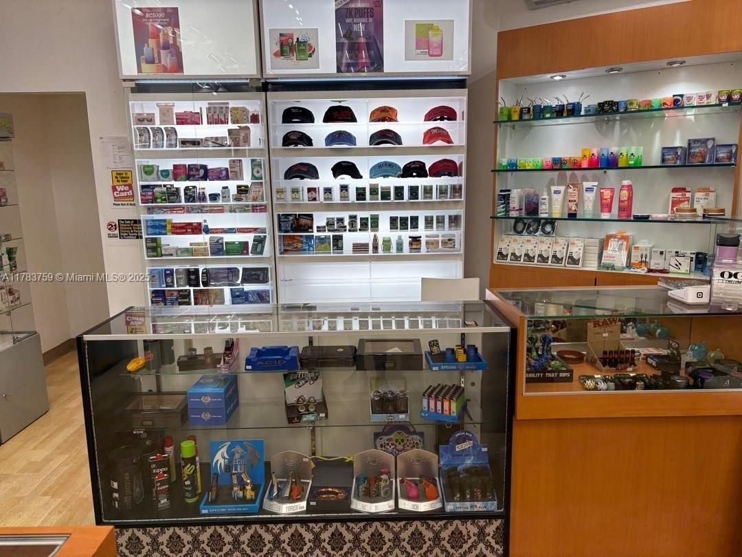 Established Smoke Shop Turnkey Operation