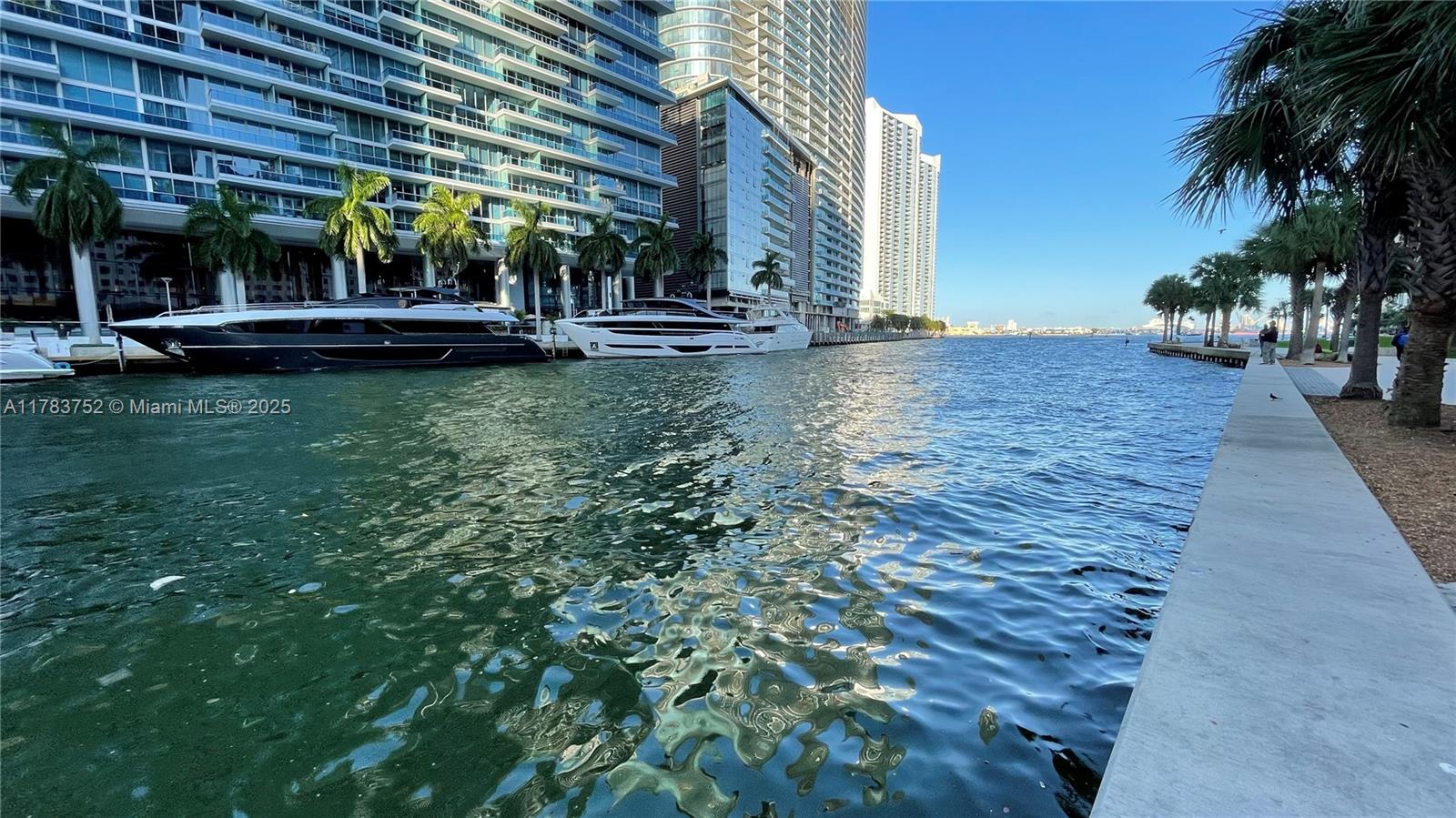 475 Brickell Ave #3810, Miami FL 33131