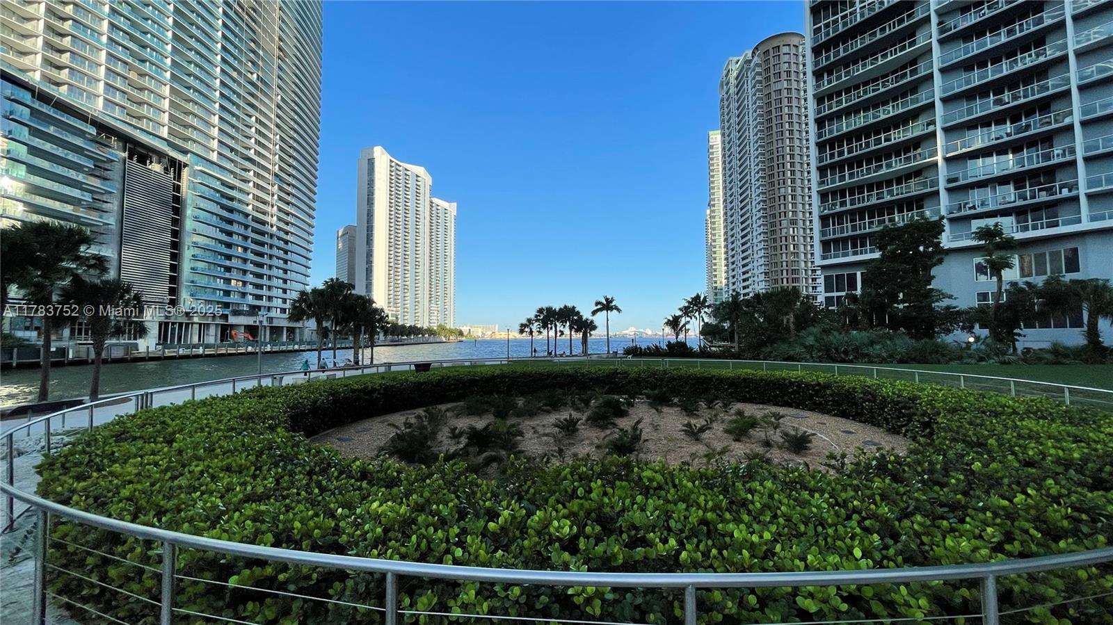 475 Brickell Ave #3810, Miami FL 33131