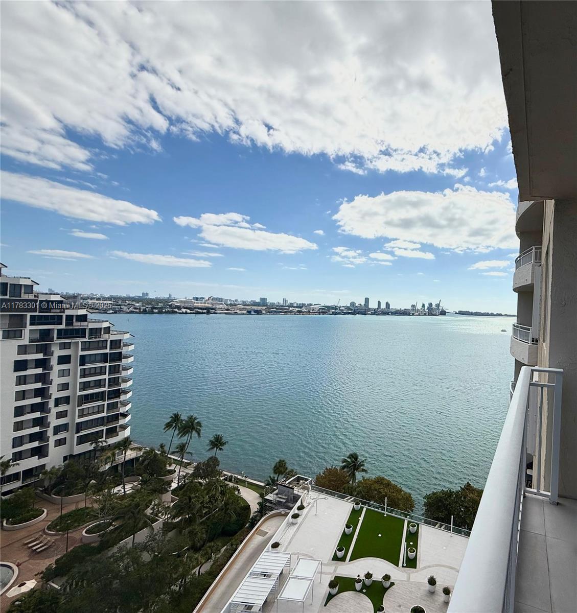 770 Claughton Island Dr #1805, Miami FL 33131
