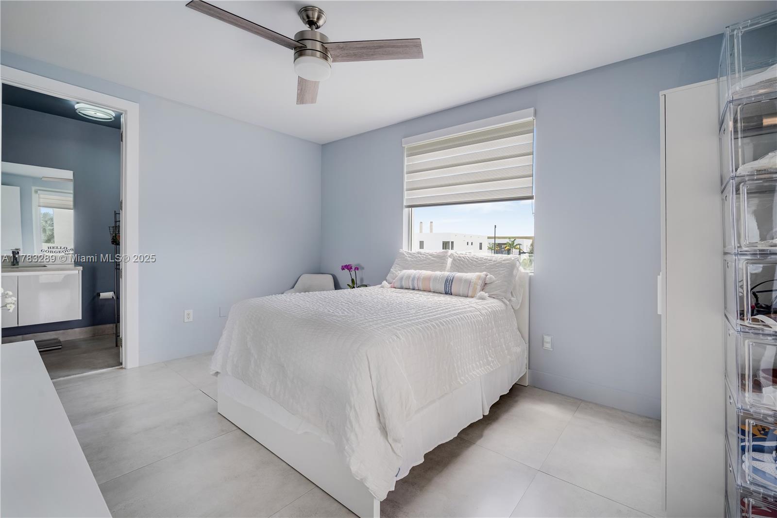 10135 NW 77th St, Doral, Florida image 45