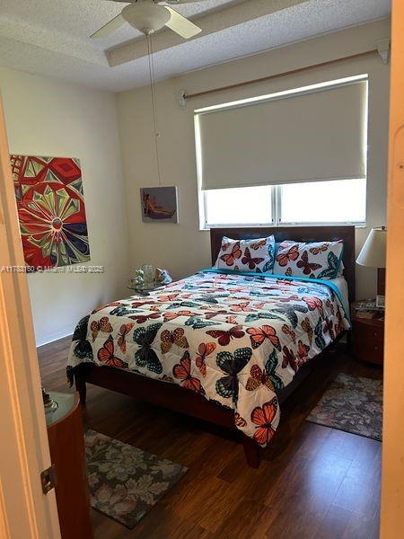 929 NE 42nd Pl, Homestead, Florida image 11
