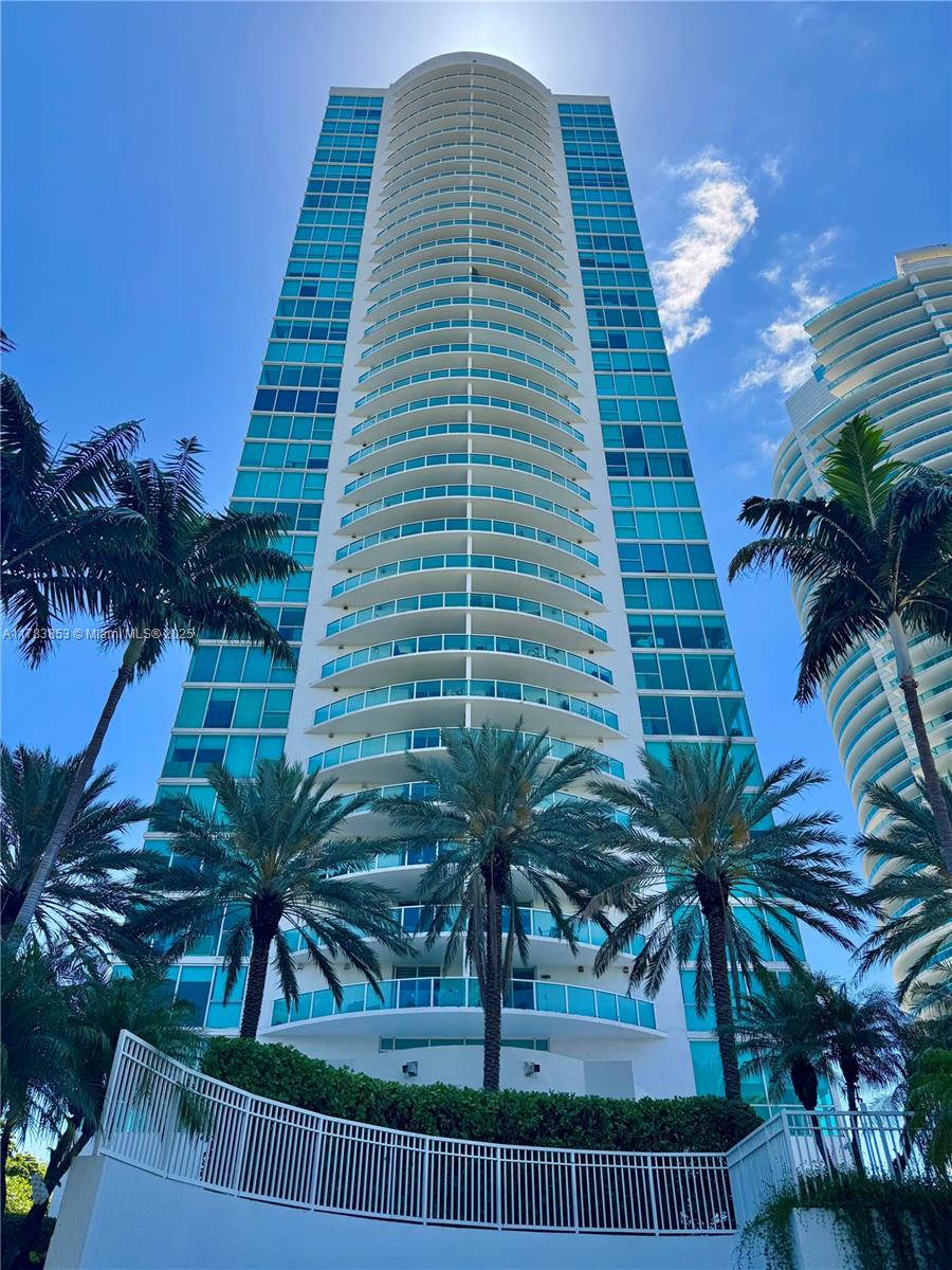 2101 Brickell Ave #2610, Miami FL 33129