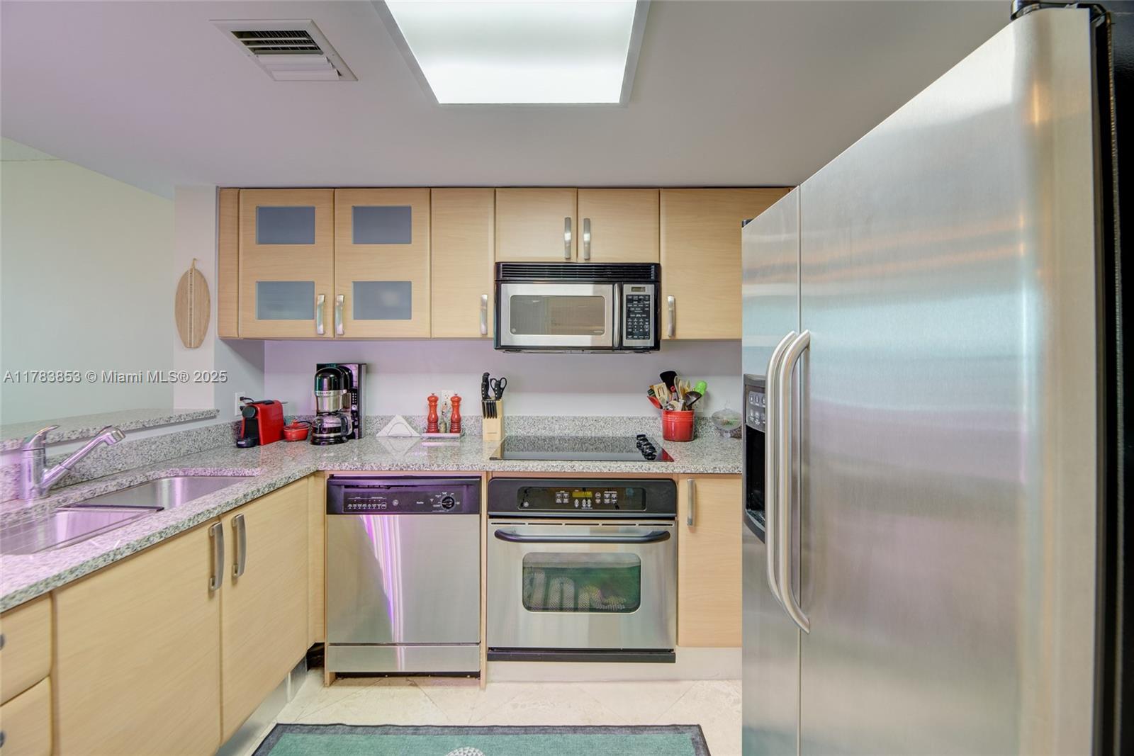 2101 Brickell Ave #2610, Miami FL 33129