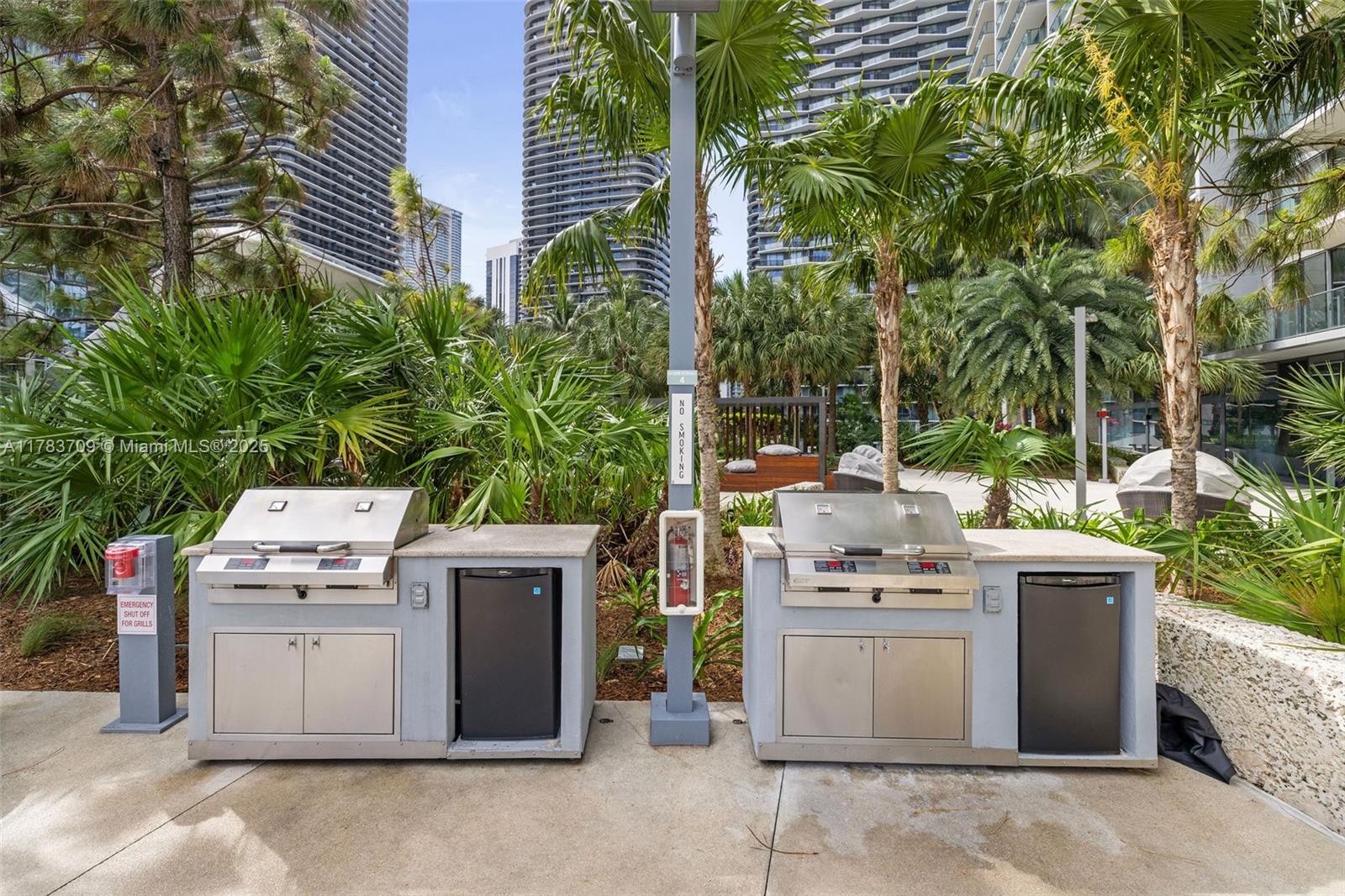 88 SW 7th St #1201, Miami FL 33130